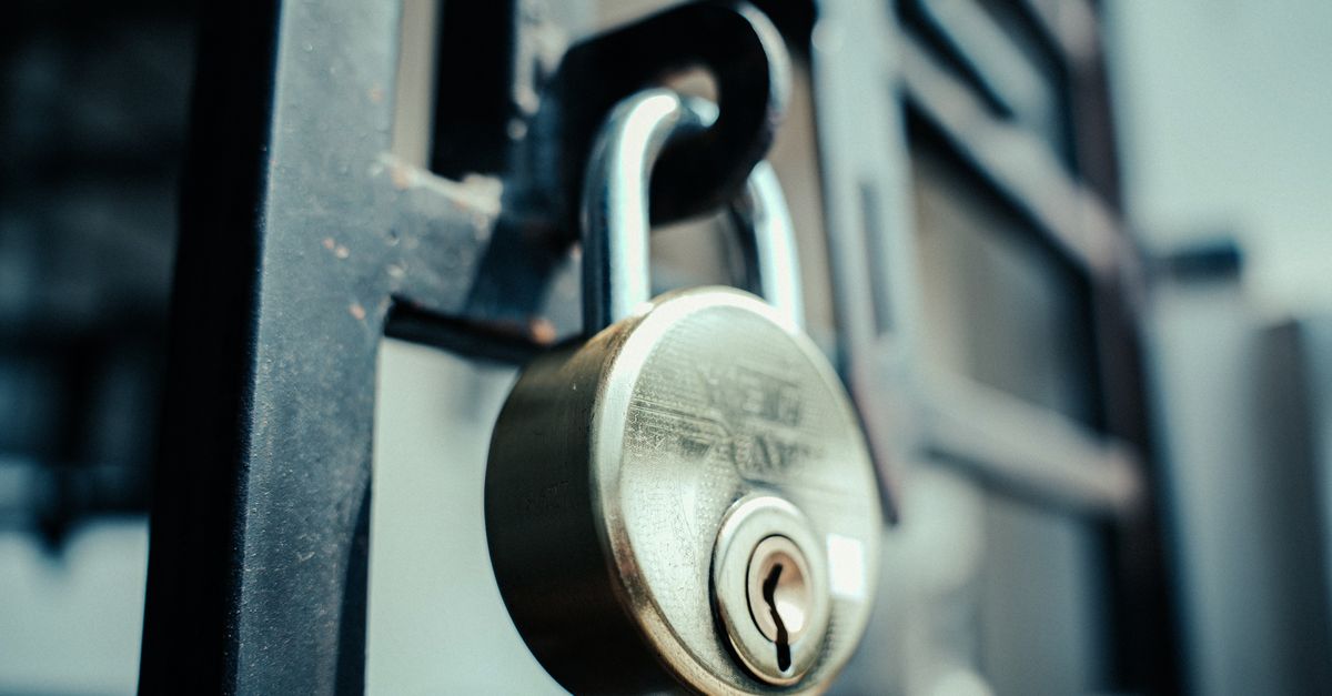 locksmith service technician — Newport Beach CA Locksmith
